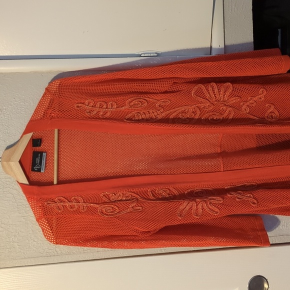 Catherine's (Added Dimensions) Cover Top - Picture 2 of 5